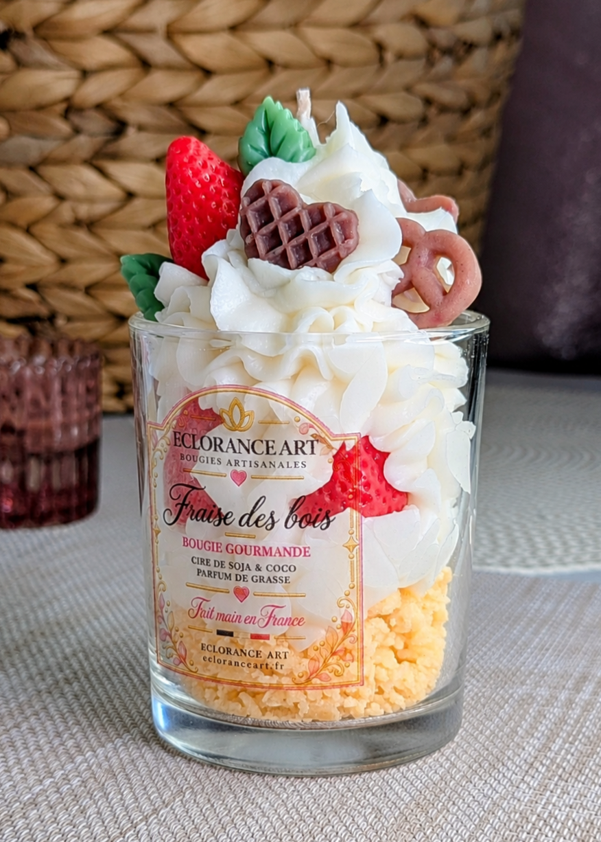Bougie gourmande Fraise Chantilly – Bougie parfumée artisanale