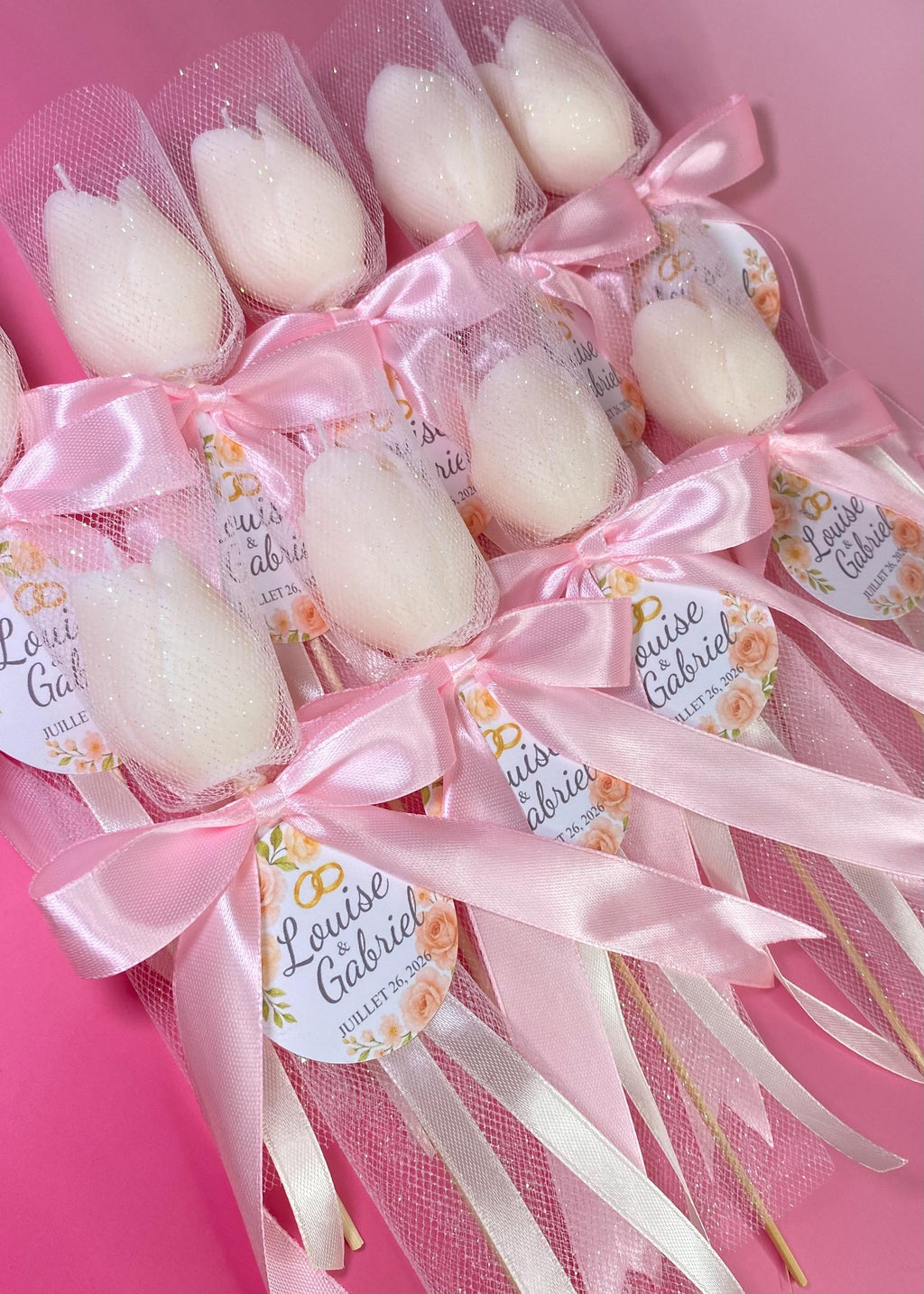 Gepersonaliseerde geurkaars in tulpvorm – Gastencadeau voor bruiloft & doop