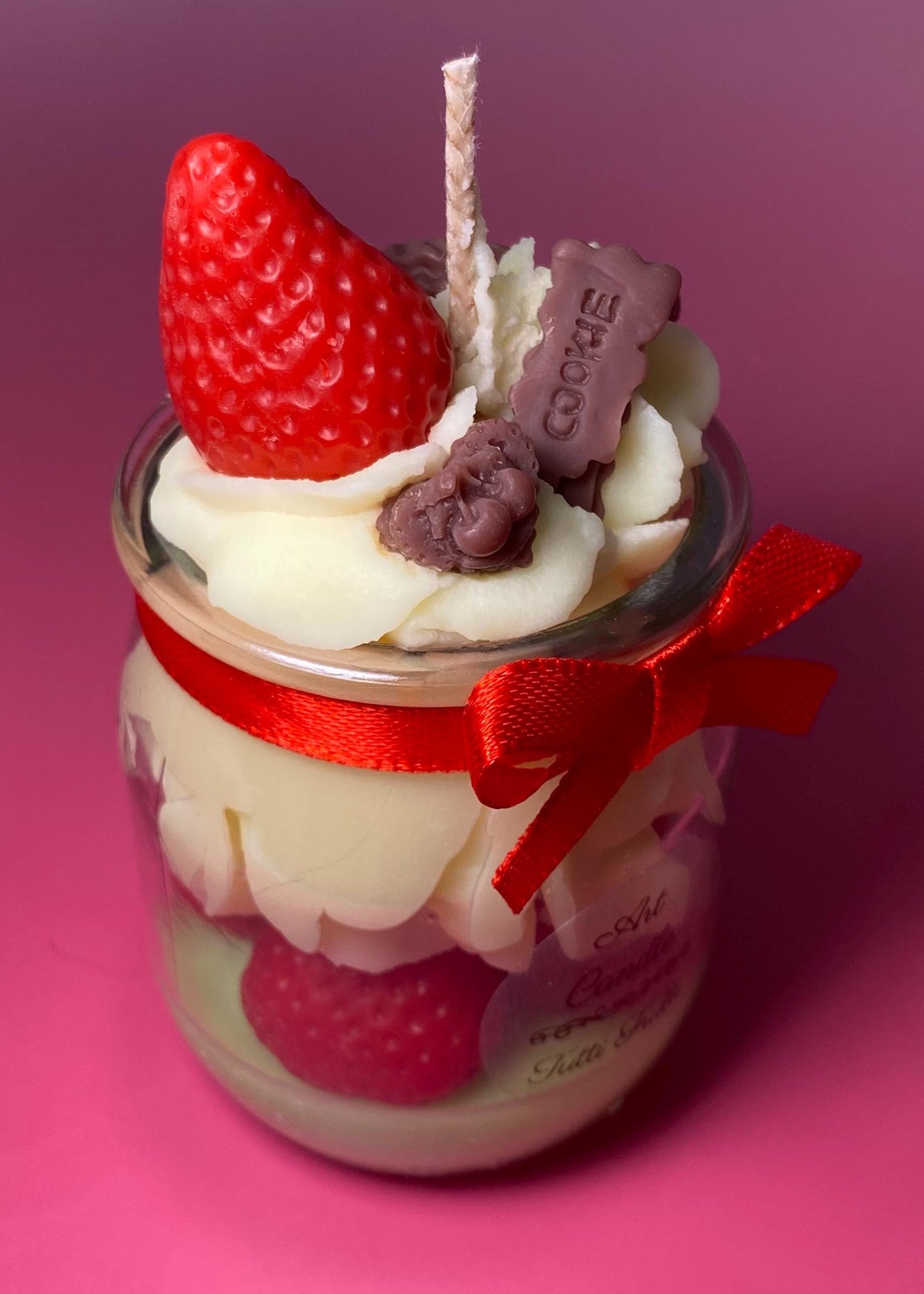 Bougie gourmande parfumée – Dessert fraise – Cadeau original fait main