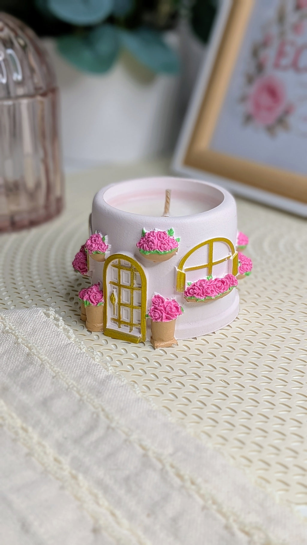 Bougie maison fleurie parfumée – Cire de soja & coco
